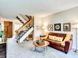 2239 Southgate Sq, Reston, VA 20191