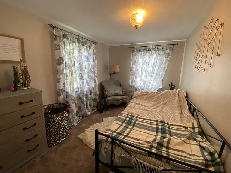 510 Burns St — Photo 5