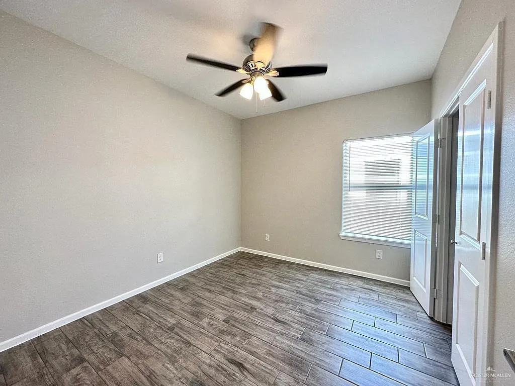 3 bed, 2.0 bath, 1050 sqft, $1,175 — Photo 4