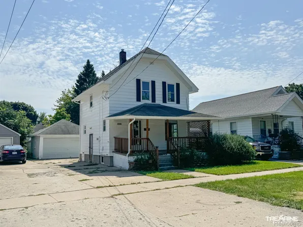 2121 Swayze St, Flint, MI 48503
