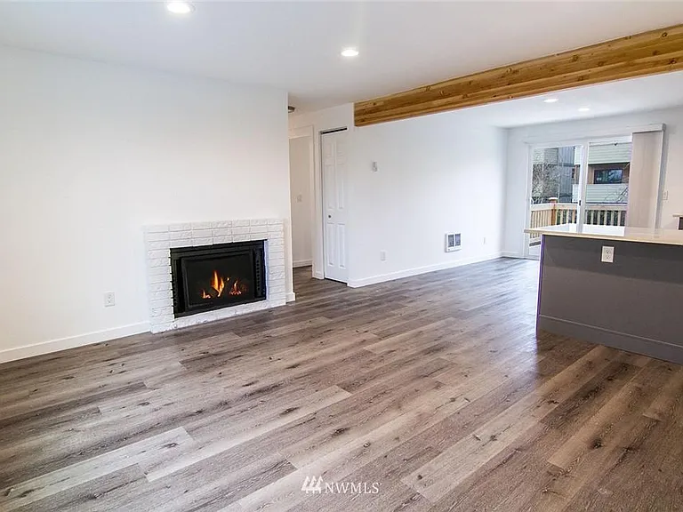 5034 S 58th St #B — Photo 7