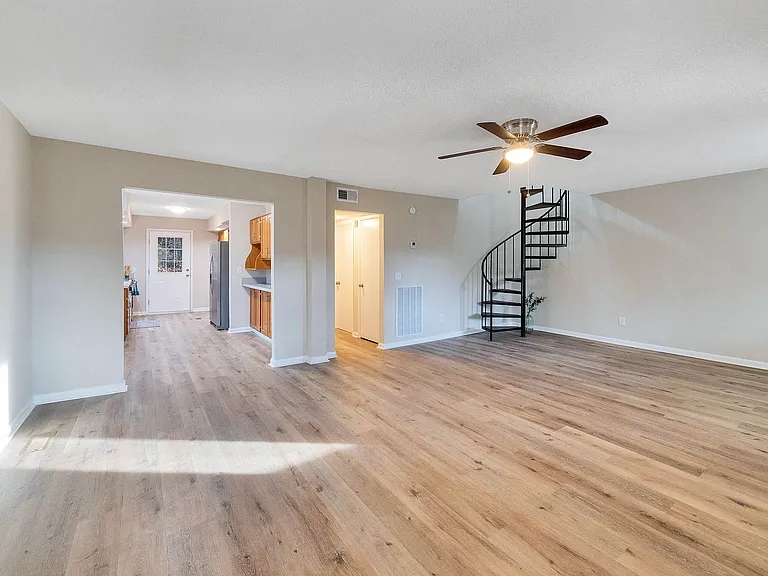 4816 Eldridge Rd — Photo 3