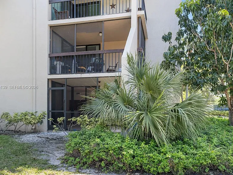 825 Egret Cir #110 — Photo 28