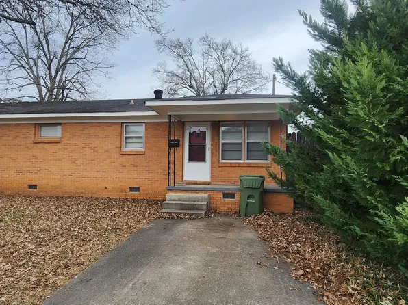 212 White St NE, Huntsville, AL 35801