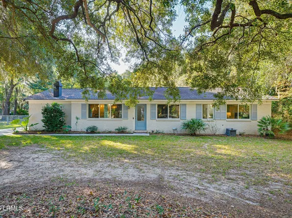 14 Miller Drive W, Beaufort, SC 29907
