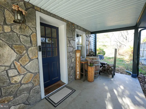 12949 Downey Mill Rd, Lovettsville, VA 20180