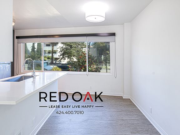 4th image of 2043 N Beachwood Dr APT 1