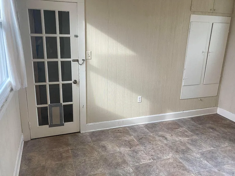 641 S Rembert St #641 — Photo 11