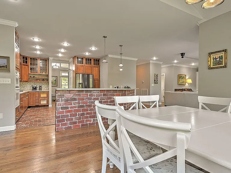 9 Wayland Ct — Photo 9