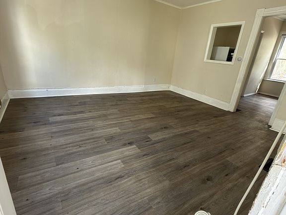 2nd image of 196 Norton St