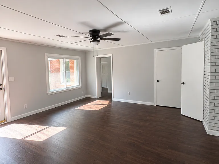 8457 Thomaston Rd — Photo 18