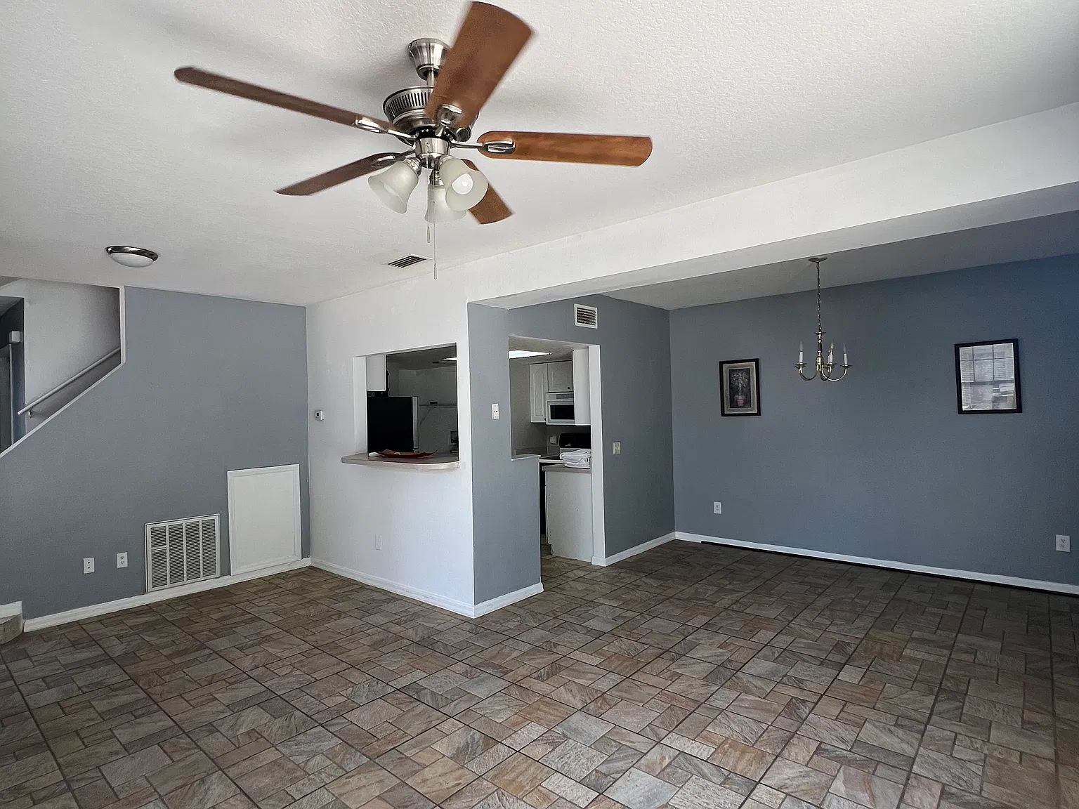 3 bed, 1500 sqft, $1,650 — Photo 4