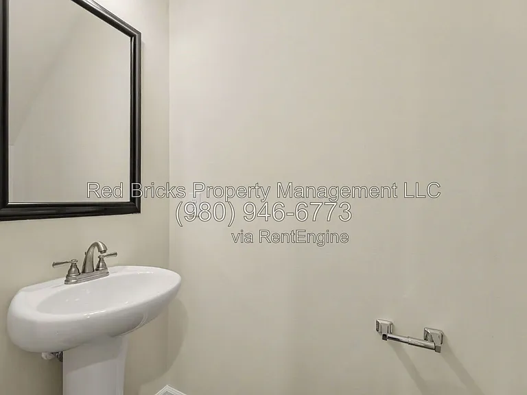 3912 Townes Blvd — Photo 10