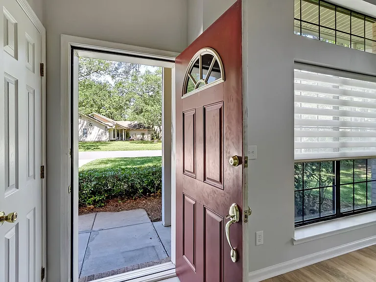 2406 Pirates Bay Dr — Photo 6