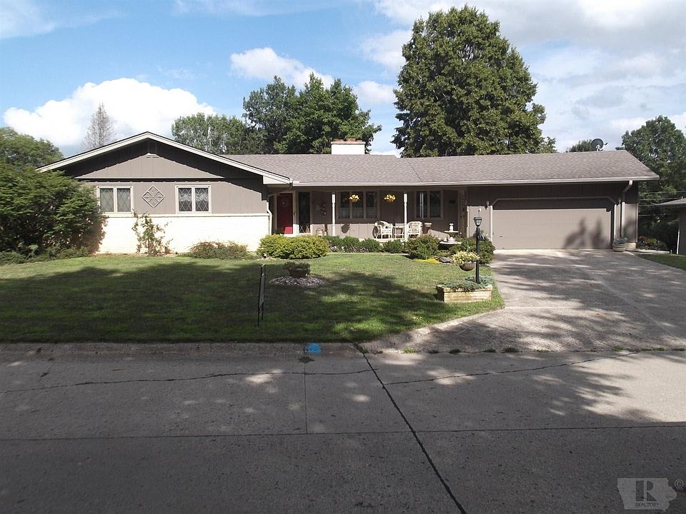 1st image of 808 Brookside Dr