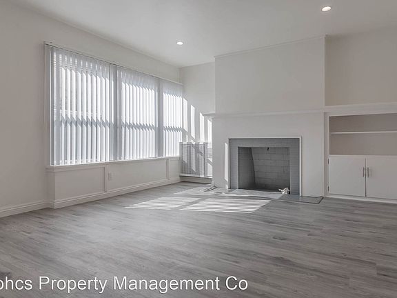 3rd image of 1627 N Normandie Ave APT 21