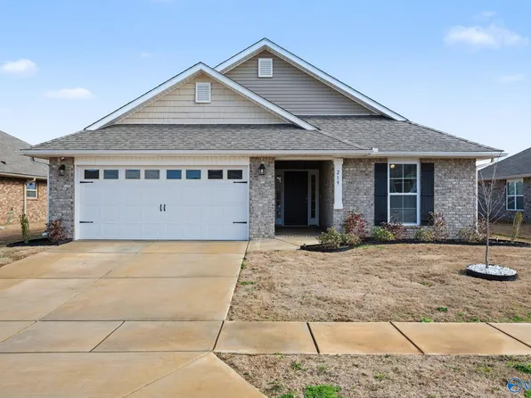 219 Gwinnett Dr, Madison, AL 35756