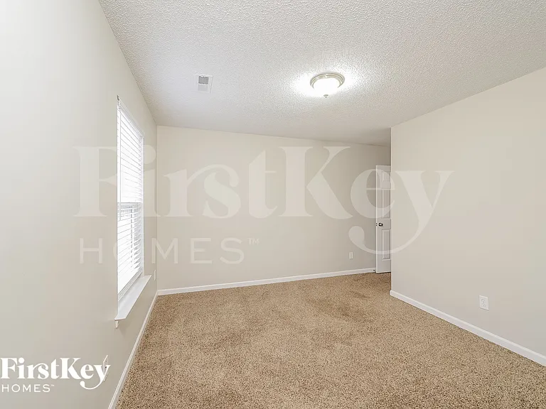 6052 Glen Way Dr — Photo 12