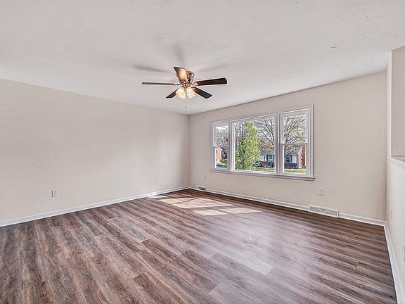 4th image of 736 Ramada Rd