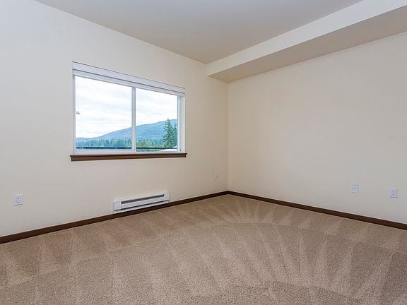 5th image of 736 8th Ave NE Unit 222