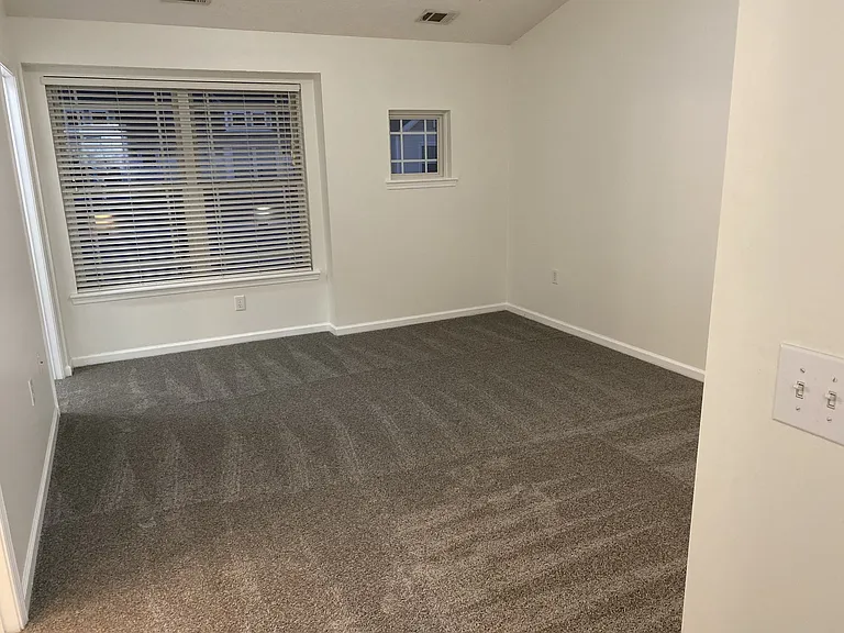 1060 Somerset Springs Dr — Photo 11