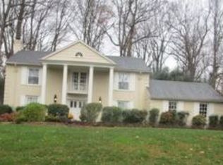 866 Merriewood Ln, Mc Lean, VA 22102