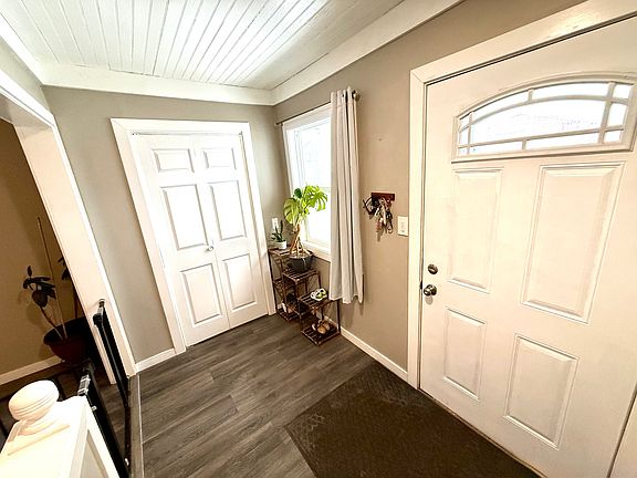 4th image of 1810 E Elmore St