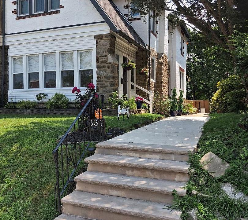 1st image of 632 E Allens Ln