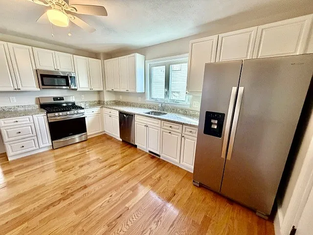 2 bed, 9999 sqft, $2,800 — Photo 2