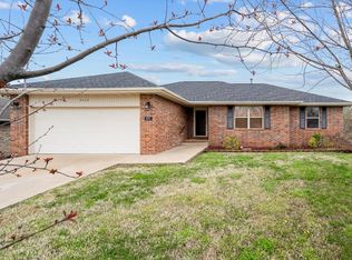4043 W Condor Dr, Battlefield, MO 65619