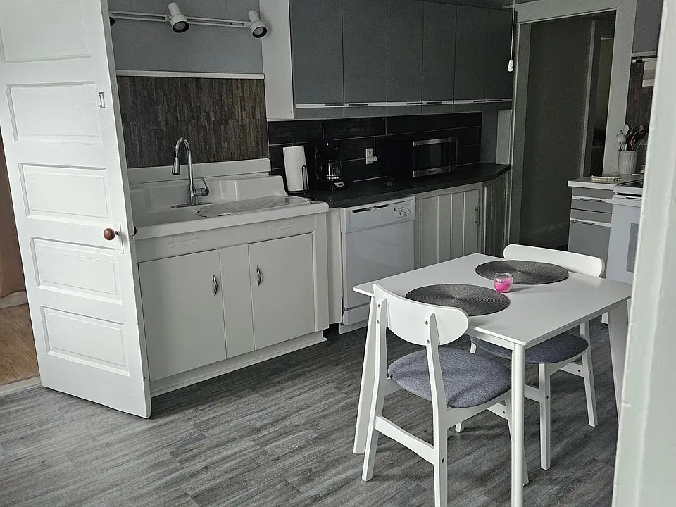 28 Wilson Dr