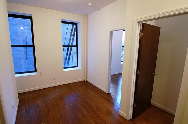 Rented by REAL New York | media 23