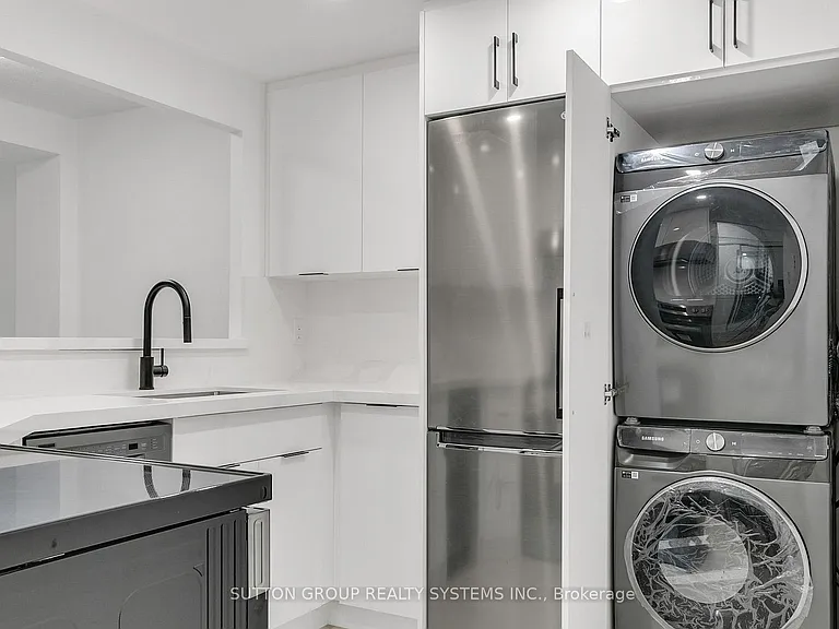 88 Charles St E #205 — Photo 10