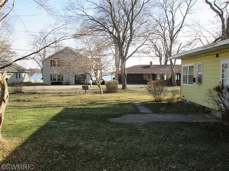 1st image of 21436 N Shore Dr