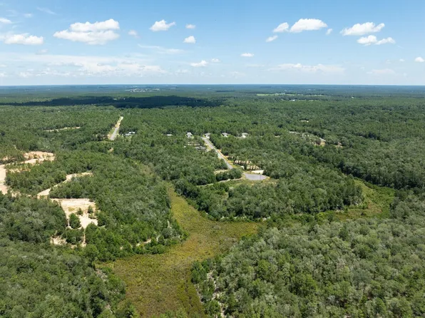 Wildwood Lakes Dr, Defuniak Springs, FL 32435
