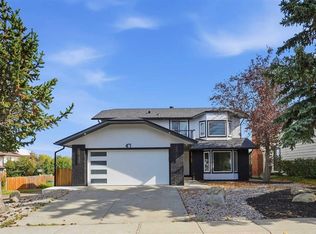 47 W Woodbrook Rd SW, Calgary, AB T2W 4M5