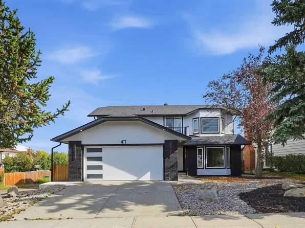 47 W Woodbrook Rd SW, Calgary, AB T2W 4M5