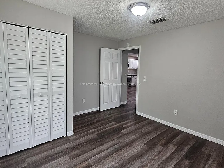 10875 Biscayne Blvd — Photo 8