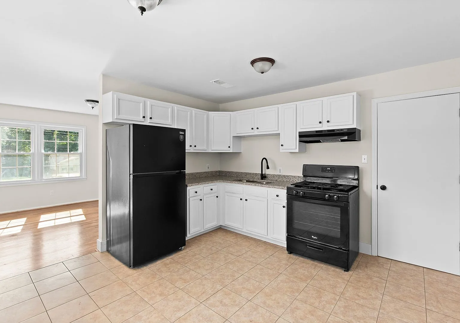 3-Bedroom Home with Central Air and Laundry Hookups — Photo 3
