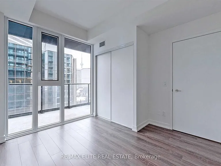 20 Edward St #1307 — Photo 23