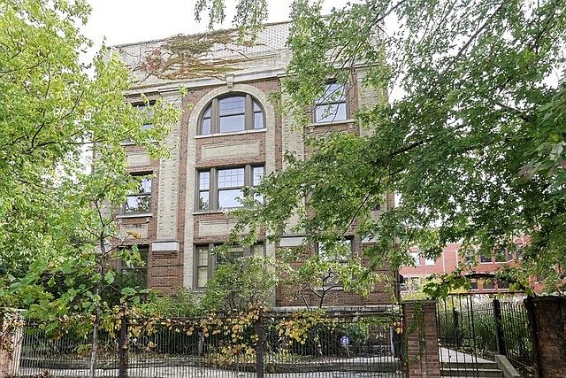 1st image of 4853 N Ravenswood Ave #3