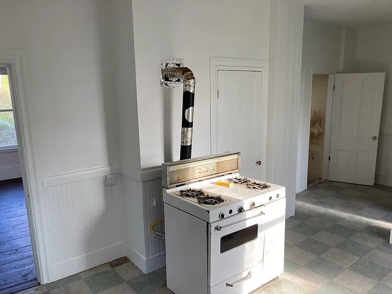 167 West St #2 — Photo 6