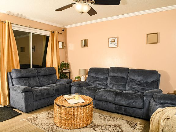 4th image of 9744 Berrywood Dr