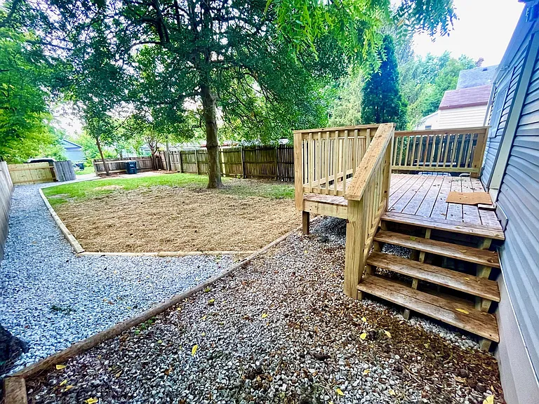 464 E Brandeis Ave — Photo 9