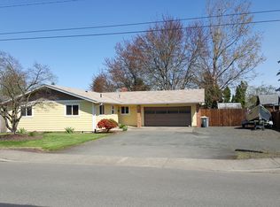 764 SE Lacreole Dr, Dallas, OR 97338