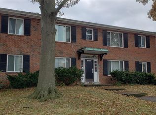 10130 Chaucer Ave, Saint Louis, MO 63114