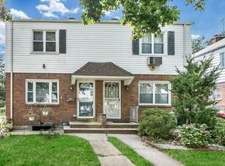 5634 207th St, Bayside, NY 11364