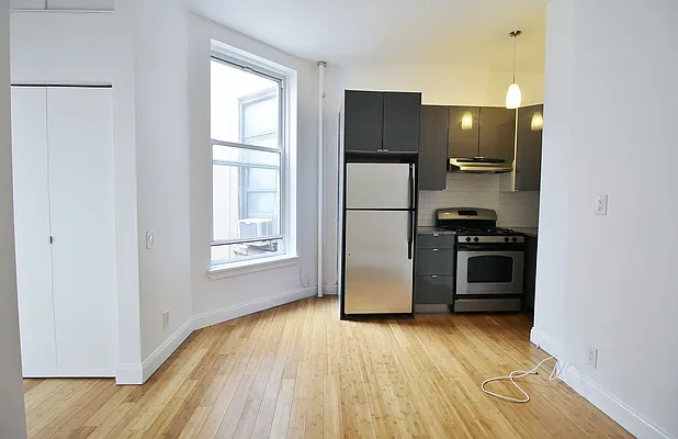 Rented by Julianna Realty Corp | media 20