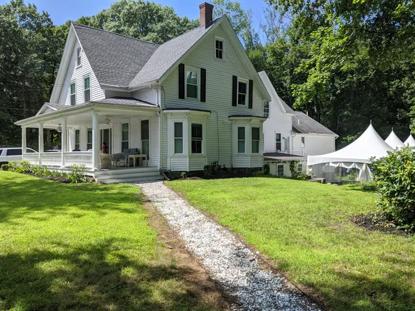 138 East St, Sharon, MA 02067