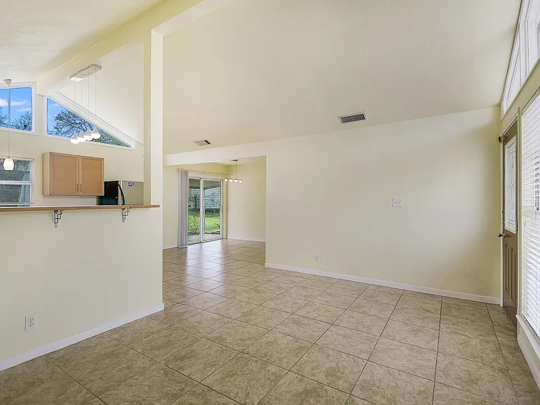 227 Shin Oak Dr — Photo 7